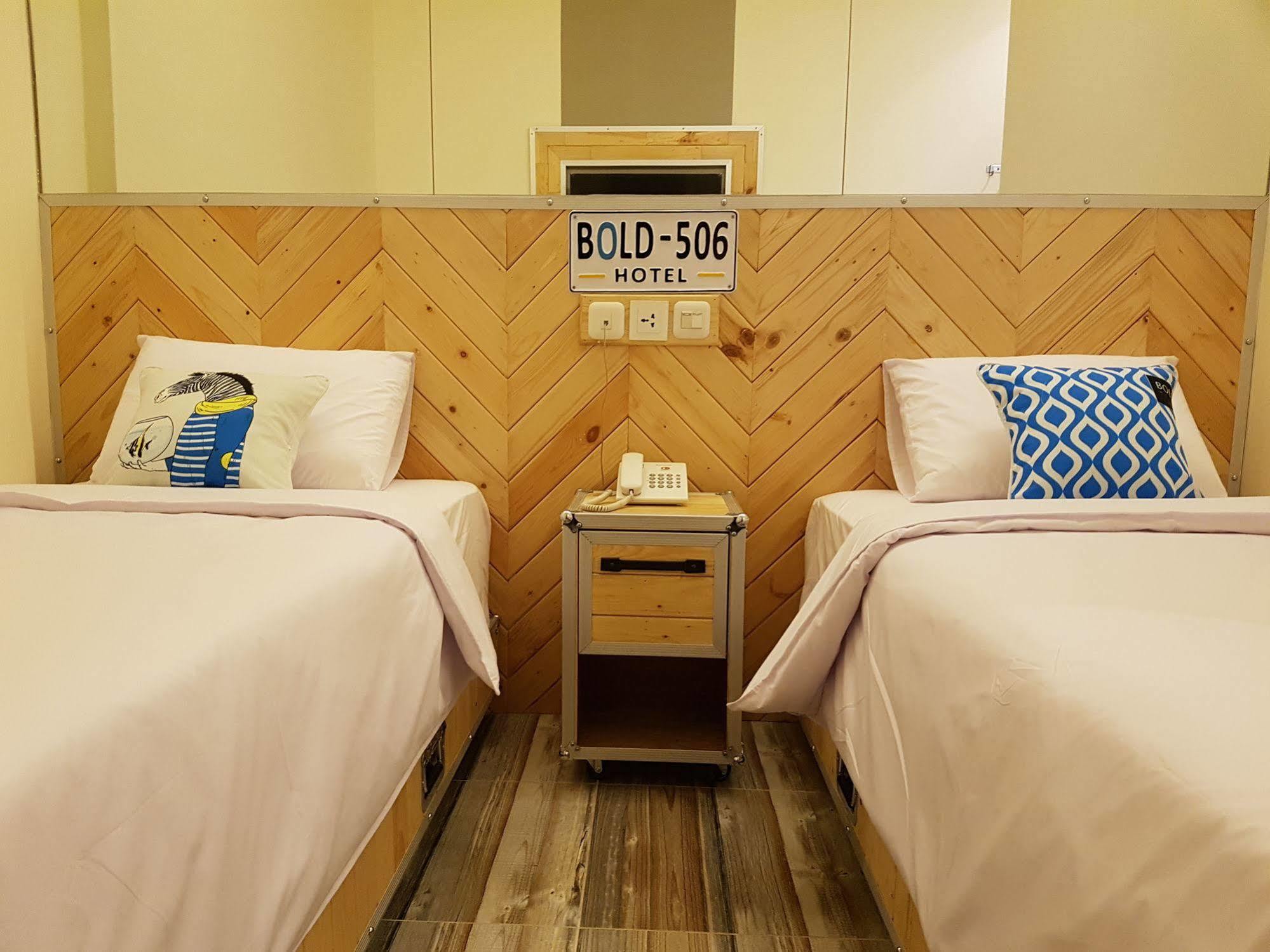 Bold Hotel Jakarta Exterior foto
