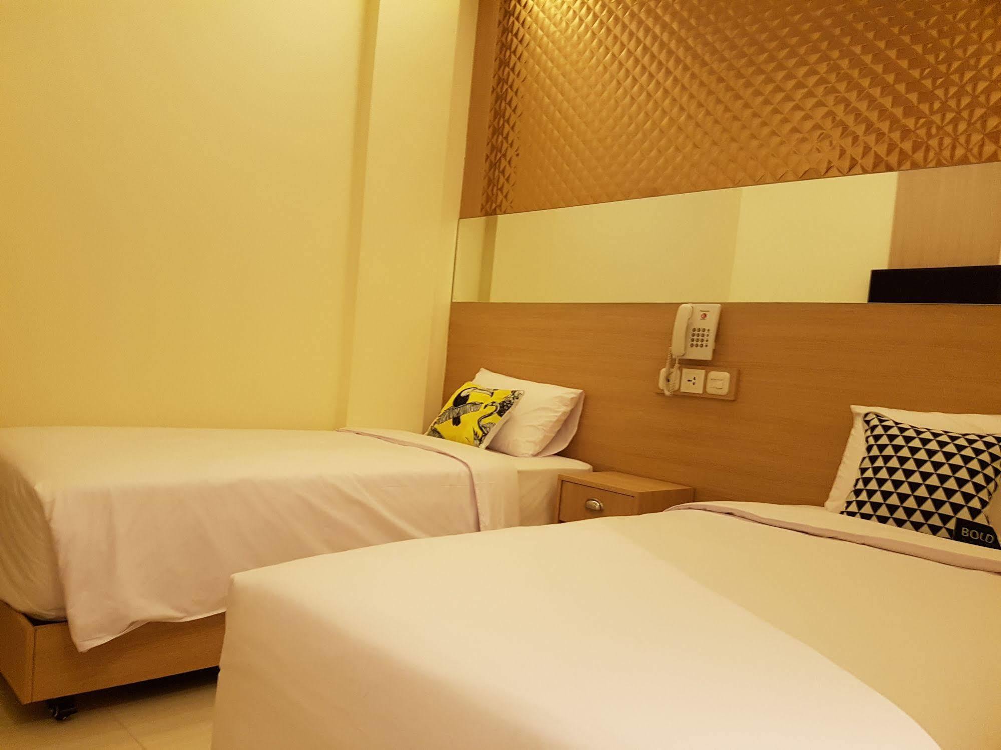 Bold Hotel Jakarta Exterior foto